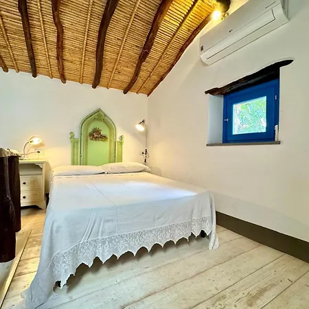 Apartment Il Carrubo With Jacuzzi & Sauna - Tiny House