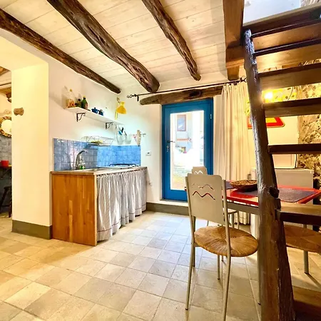 Il Carrubo With Jacuzzi & Sauna - Tiny House