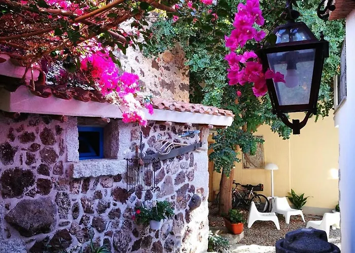 Apartman La Corte Del Carrubo & - Tiny House Bari Sardo