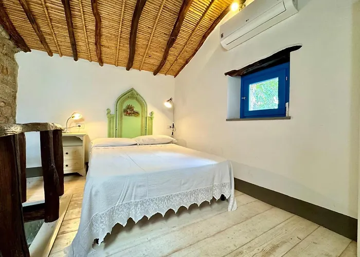 Apartman La Corte Del Carrubo & - Tiny House